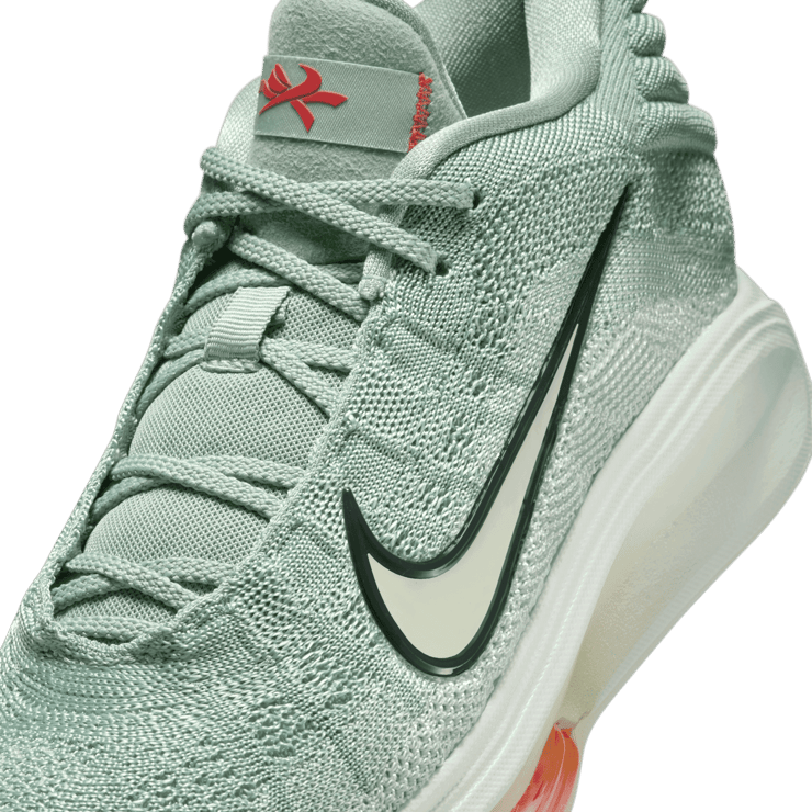 Nike GT Hustle 3 Our Holiday (W) Angle 4