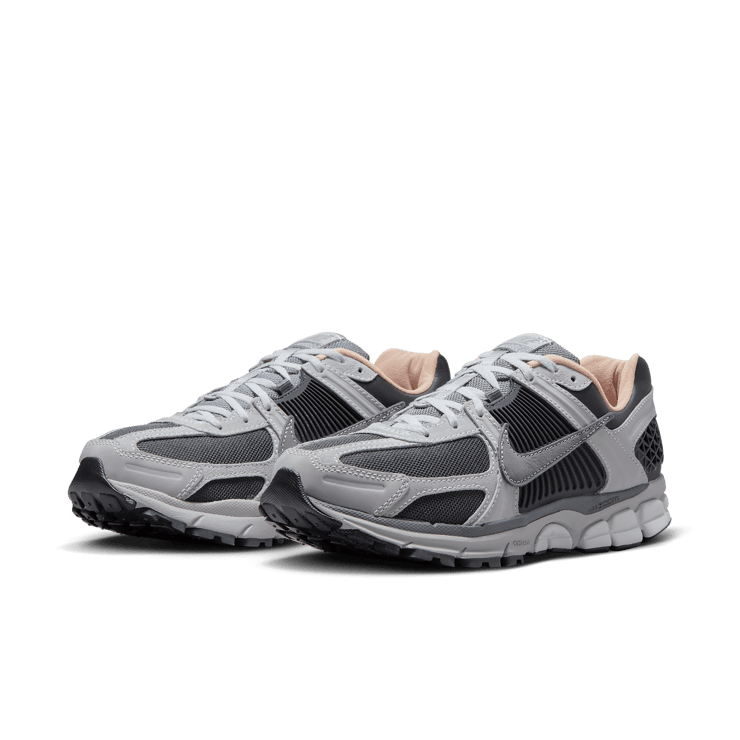 Nike Zoom Vomero 5 Dark Smoke Grey Angle 3