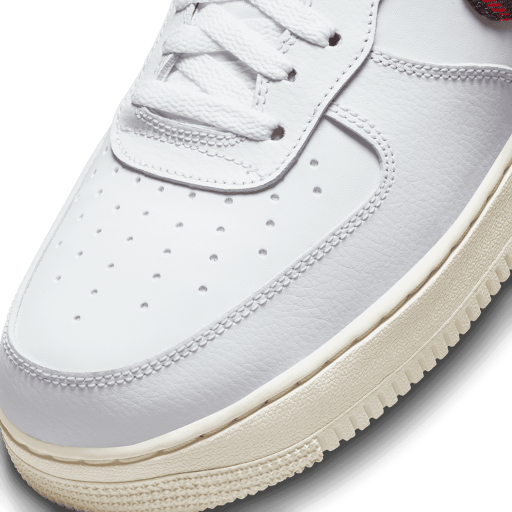 Nike Air Force 1 Low Tartan Angle 5
