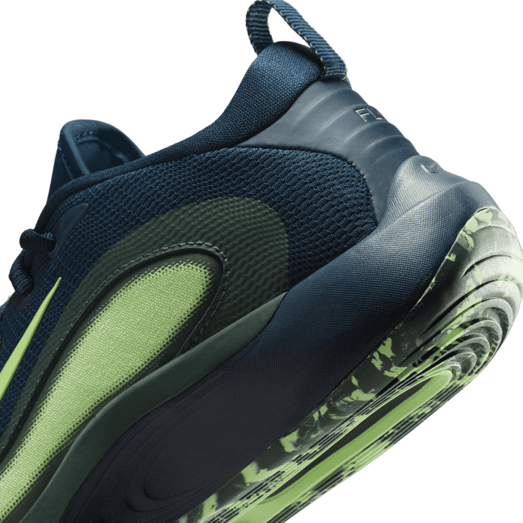 Nike IsoFly Basketball Angle 5