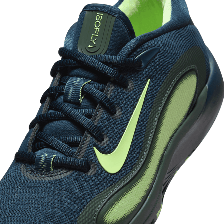 Nike IsoFly Basketball Angle 4