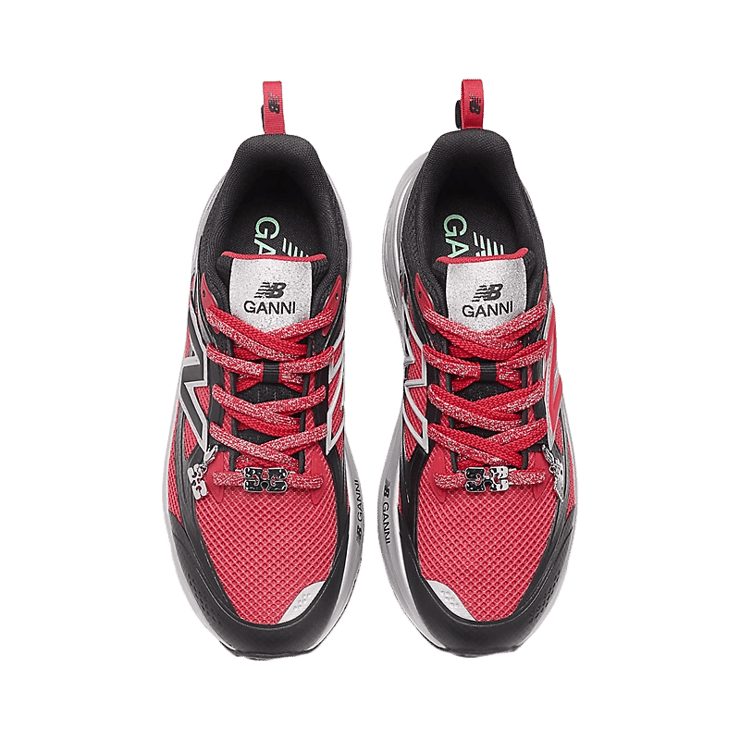 New Balance Fresh Foam Trainer Ganni Bred Angle 1