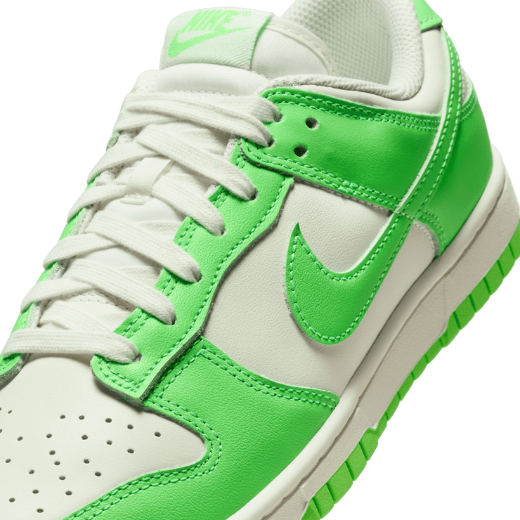Nike Dunk Low Green Strike (W) Angle 5