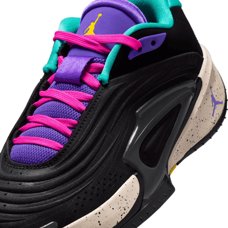 Jordan Luka 3 Black Hyper Grape (GS) Angle 4