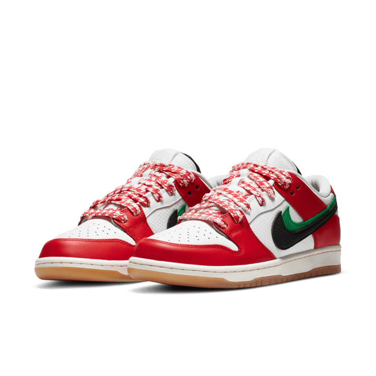 Nike SB Dunk Low Frame Skate Habibi Angle 2