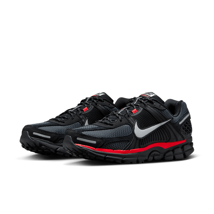 Nike Zoom Vomero 5 Black Metallic University Red Angle 3