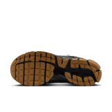 Nike Zoom Vomero 5 Black Gum Angle 3