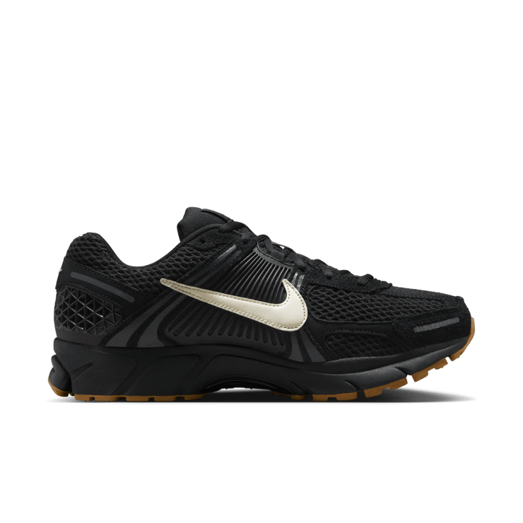 Nike Zoom Vomero 5 Black Gum Angle 6
