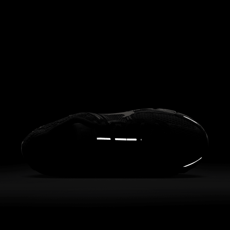 Nike Zoom Vomero 5 Black Gum Angle 5