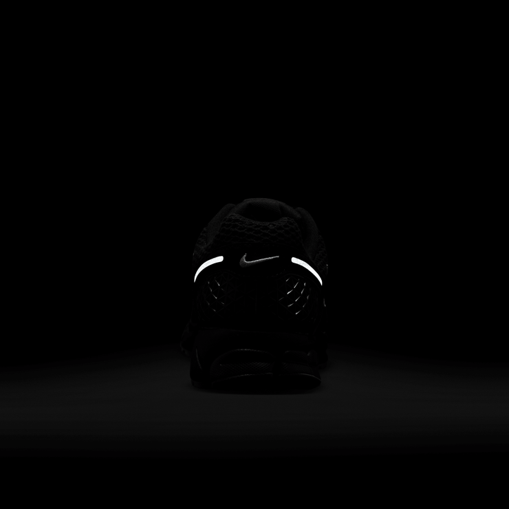 Nike Zoom Vomero 5 Black Gum Angle 0