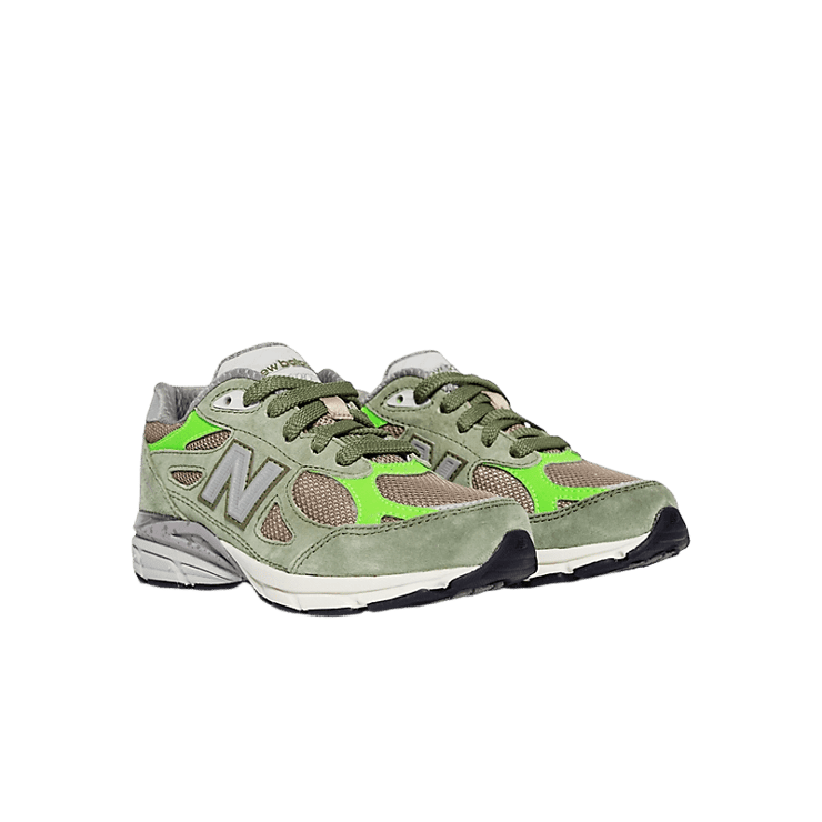 New Balance 990v3 Patta Keep Your Family Close (PS) Angle 2