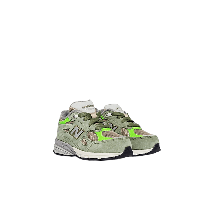 New Balance 990v3 Patta Keep Your Family Close (TD) Angle 2
