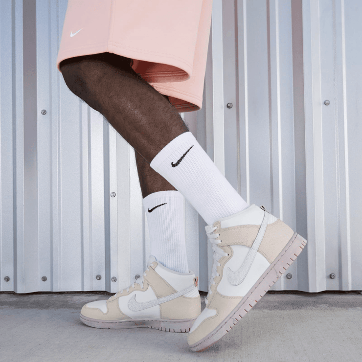 Nike Dunk High EMB Tan White Angle 7