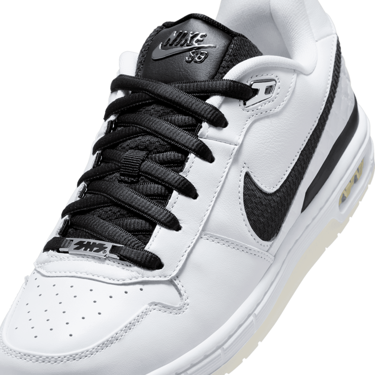 Nike SB Paul Rodriguez Zoom Air Low QS White Black Angle 0