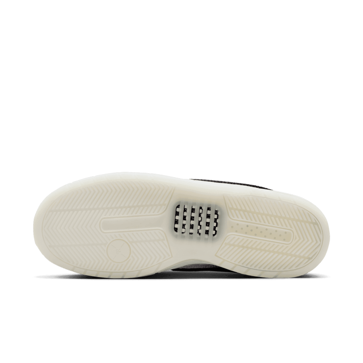 Nike SB Paul Rodriguez Zoom Air Low QS White Black Angle 2