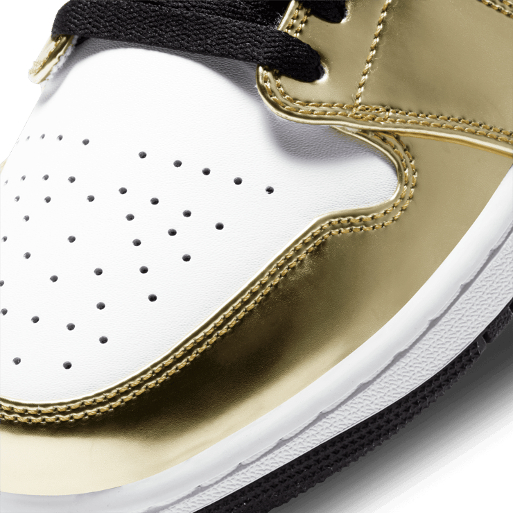 Jordan 1 Mid SE Metallic Gold Angle 4