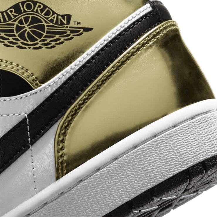 Jordan 1 Mid SE Metallic Gold Angle 5