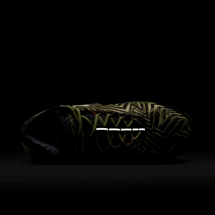 Nike LeBron NXXT Genisus Viotech Light Lemon Twist Angle 6