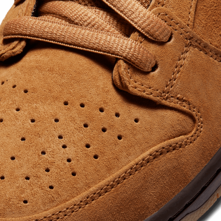 Nike SB Dunk Low Wheat Angle 4