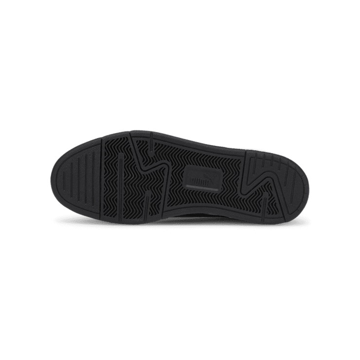 PUMA Caracal Sneakers in White Angle 0