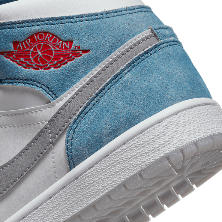 Jordan 1 Mid French Blue Angle 5