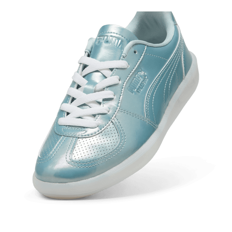 PUMA Palermo Astro Escape Sneakers Women in Green Angle 2