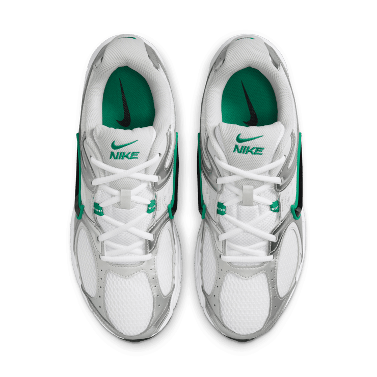Nike V5 RNR White Malachite Angle 1