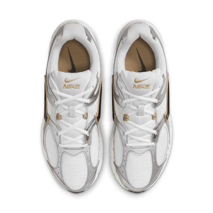 Nike V5 RNR Parachute Beige Metallic Pewter Angle 1