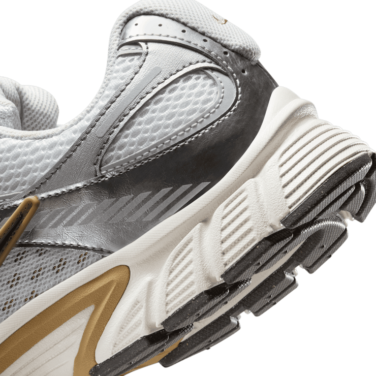 Nike V5 RNR Parachute Beige Metallic Pewter Angle 5