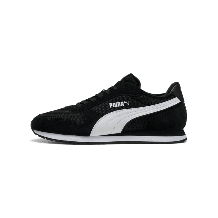 PUMA ST MILER Sneakers in Black Angle 1