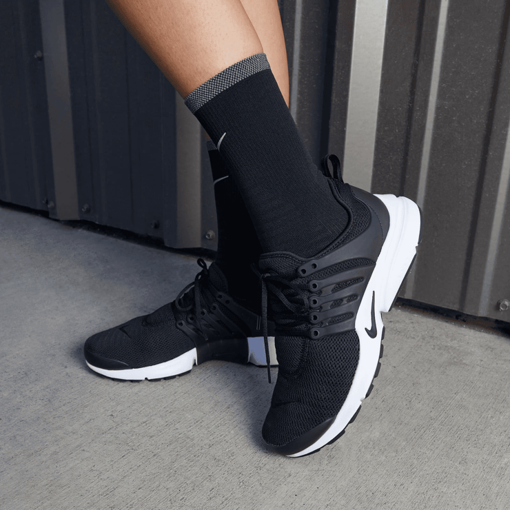 Nike Air Presto 'Black White' (W) Angle 0