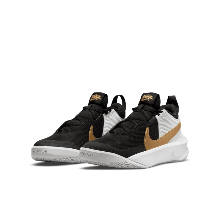 Nike Team Hustle D10 'Black Metallic Gold' (GS) Angle 2