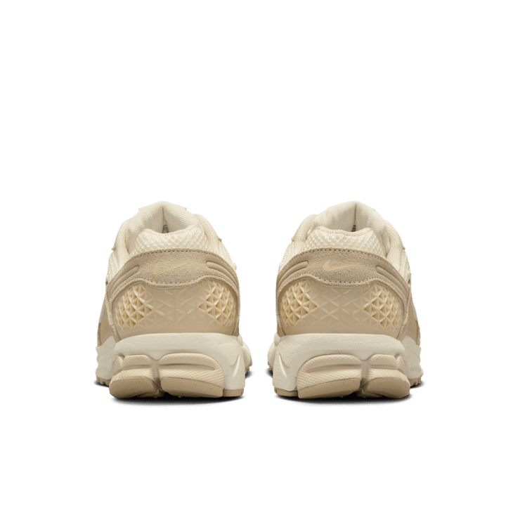 Nike Zoom Vomero 5 Beach (W) Angle 3