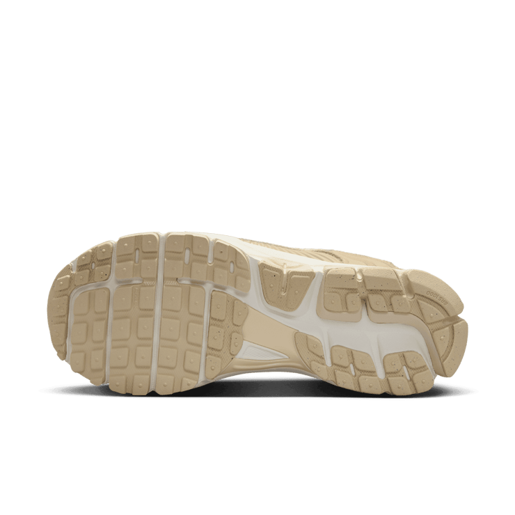 Nike Zoom Vomero 5 Beach (W) Angle 0