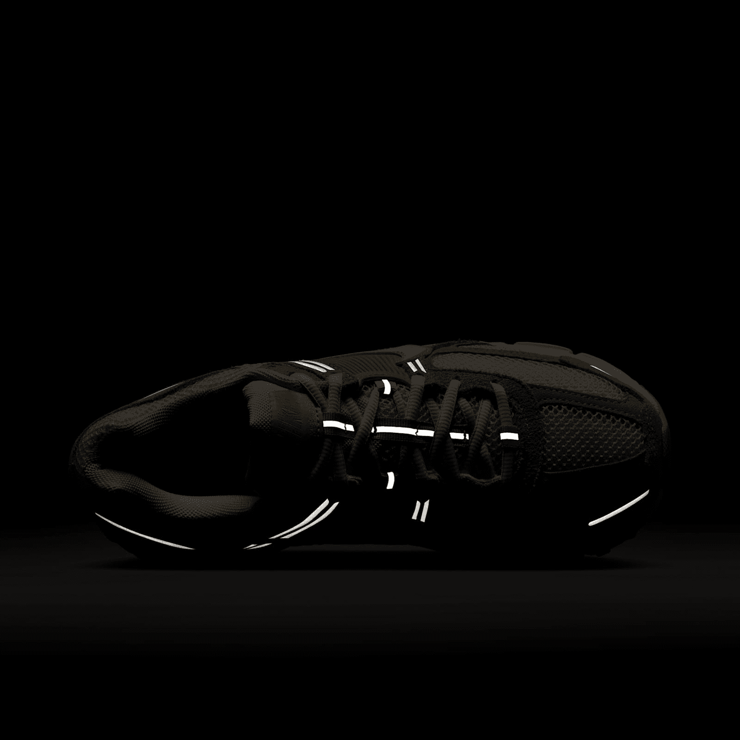 Nike Zoom Vomero 5 Beach (W) Angle 6