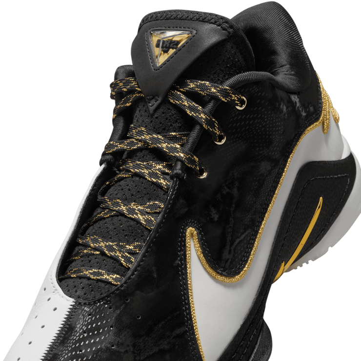 Nike LeBron 22 Mogul Angle 4