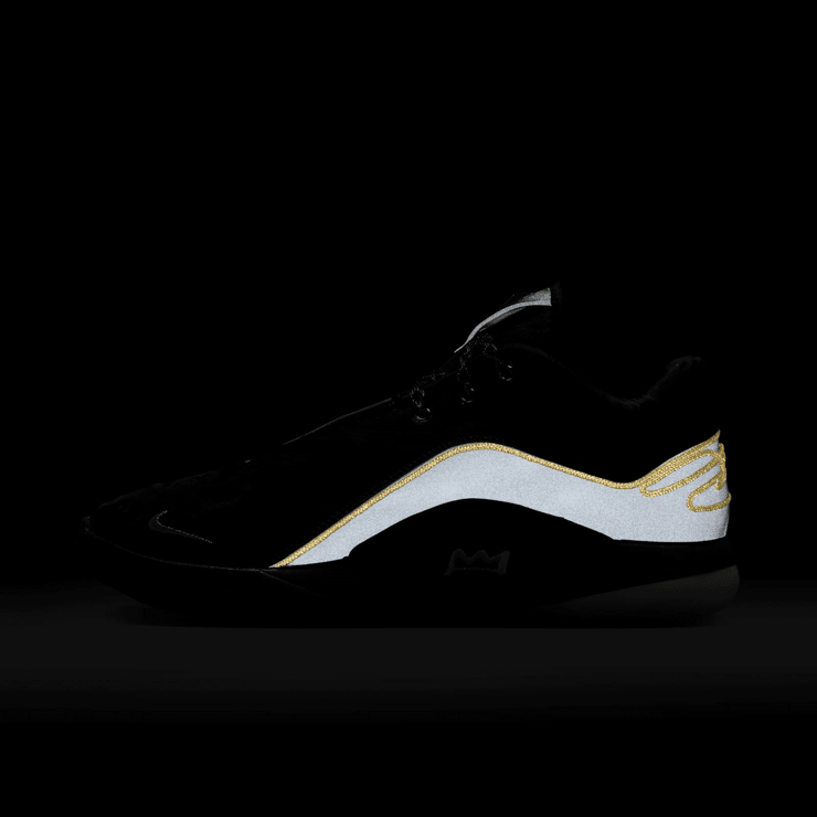 Nike LeBron 22 Mogul Angle 9