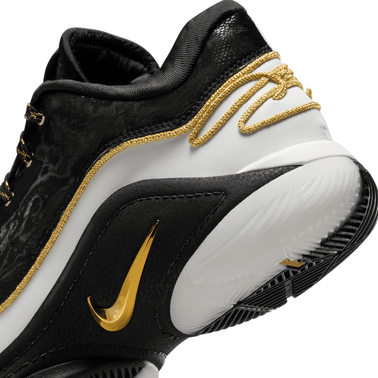 Nike LeBron 22 Mogul Angle 5