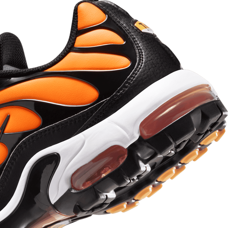 Nike Air Max Plus Golf Sunset Angle 5