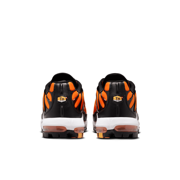 Nike Air Max Plus Golf Sunset Angle 3