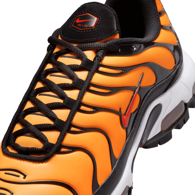 Nike Air Max Plus Golf Sunset Angle 4