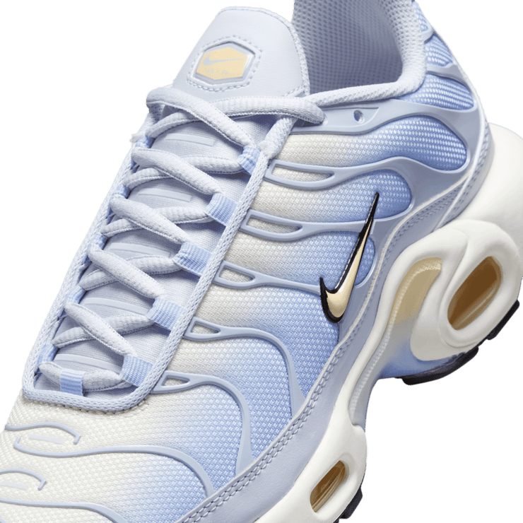 Nike Air Max Plus Daybreak (W) Angle 3