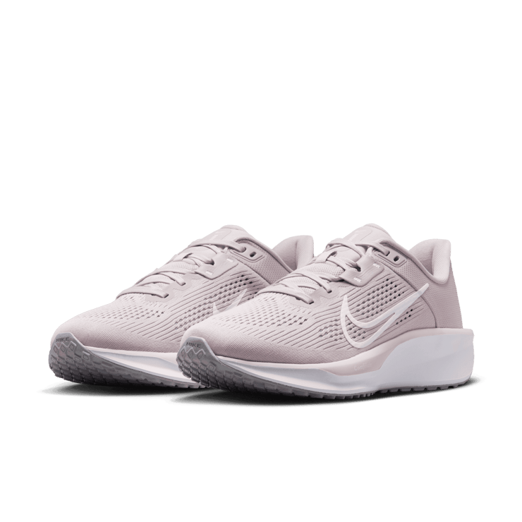 Nike Quest 6 Road Angle 2