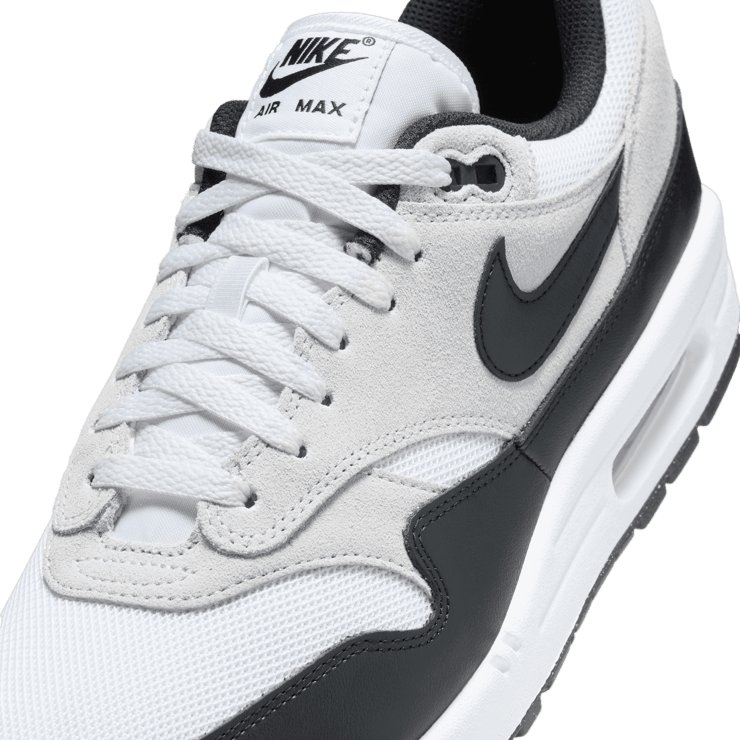 Nike Air Max 1 Essential Angle 4