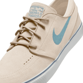 Nike SB Zoom Janoski OG+ Skate Angle 4