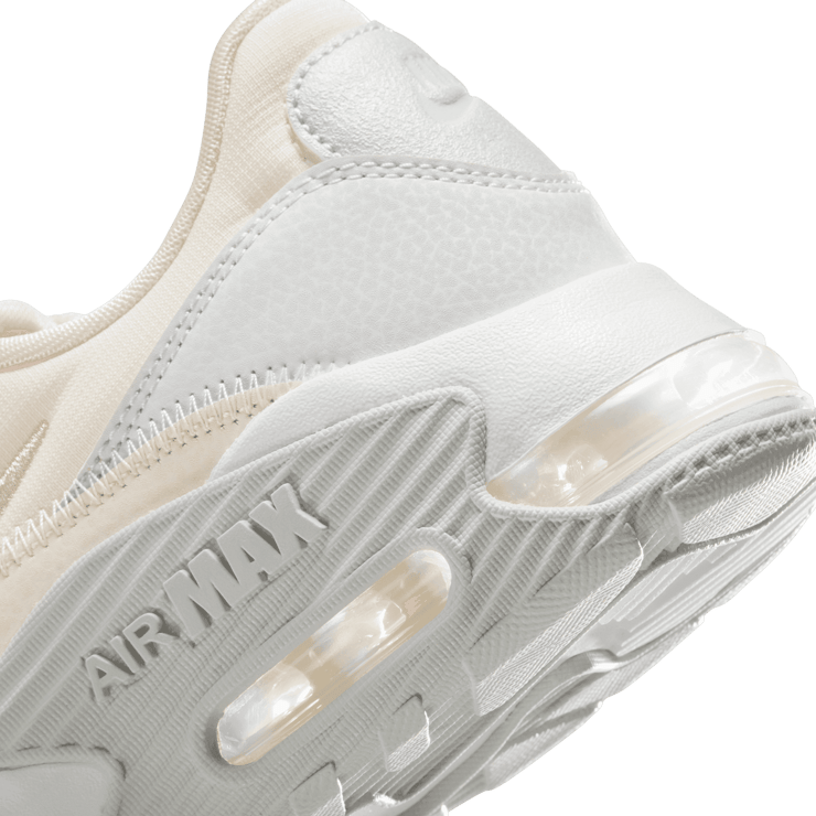 Nike Air Max Excee Angle 5