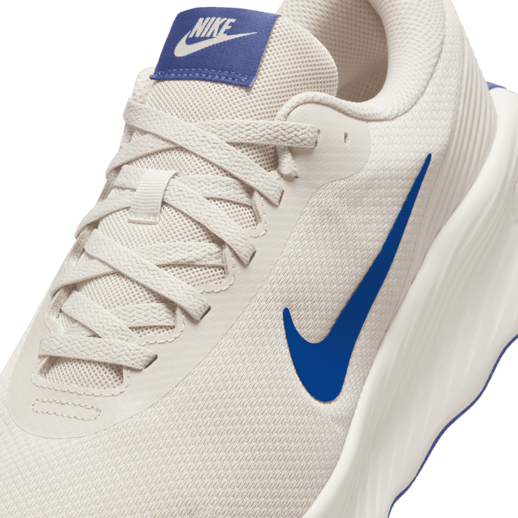 Nike Promina Walking Angle 3