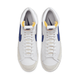 Nike Blazer Mid '77 Vintage Angle 1
