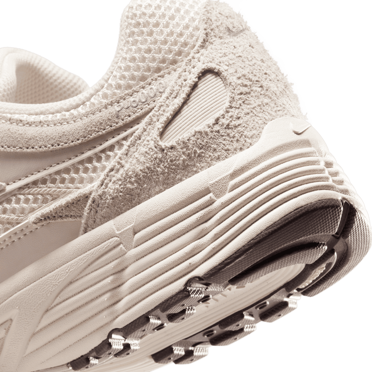 Nike P-000 SE Angle 3