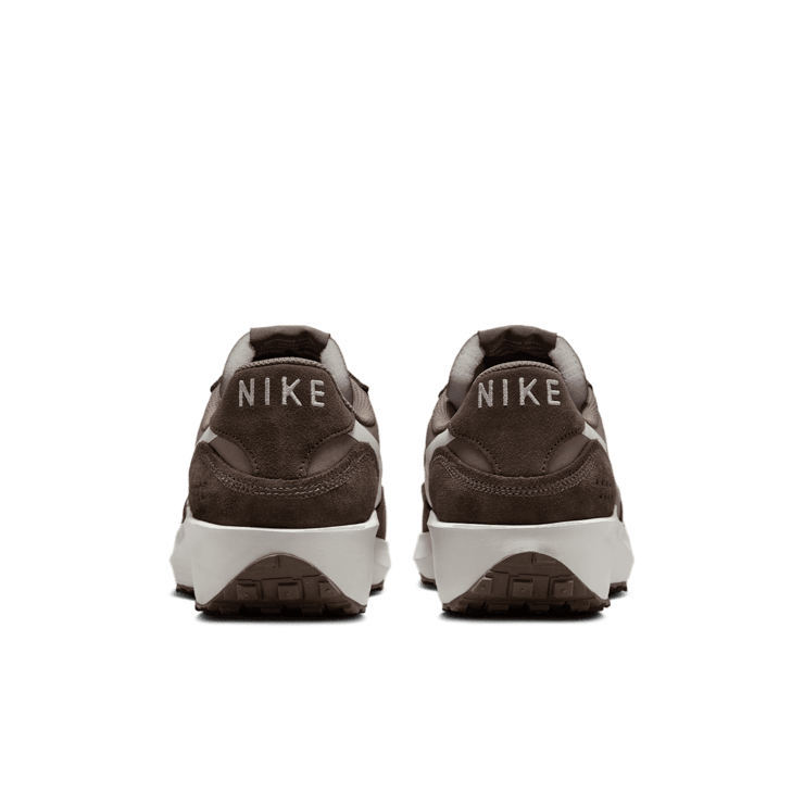 Nike Waffle Nav Angle 2